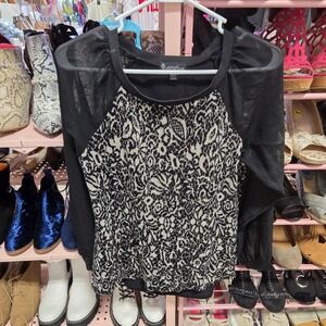 Signature Studio Black White Floral Print Sheer Sleeve Raglan Top M/M